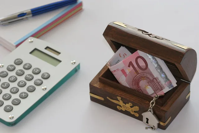 business, finance, economy, money, euro, save, cash register, coffin, business, finance, finance, finance, finance, finance, economy, economy, money, euro, coffin, coffin. Kontroller ledelsesoplysninger i offentlige registre