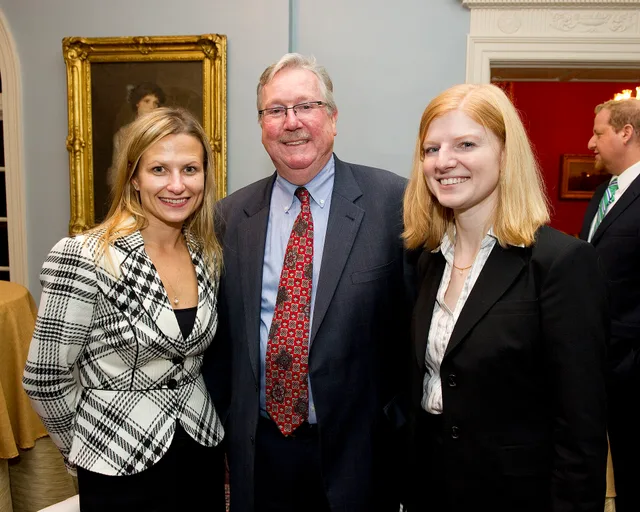 India Economic Mission Reception to Discuss Strategy for Travel at Annapolis, MD by Jay Baker. Strategi og forretningsmodel: sådan vurderer du et selskabs retning